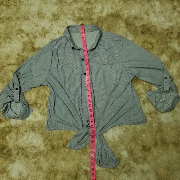 ☃️Passport brand striped button up tie casual shirt - Picture 6 of 7